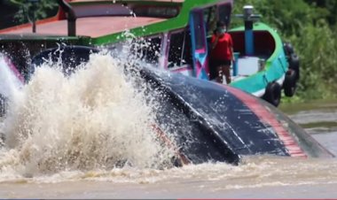 ระทึก เรือกระแทกกันหน้าวัดพนัญเชิง ล่มต่อหน้าต่อตา สูญหาย 2 ราย