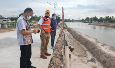 ศรีสะเกษสั่งทุกภาคส่วนเฝ้าระวังน้ำจากเขื่อนหัวนาพร่องน้ำเพิ่มสูงขึ้นต่อเนื่อง (มีคลิป)