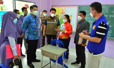 นายอำเภอเบตง ตรวจความพร้อมโรงเรียนก่อนเปิดสอบปลายภาคตามมาตรฐานของสาธารณสุข