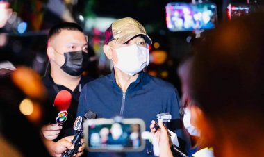รองโฆษก ตร. เผย อาการตำรวจที่บาดเจ็บยังทรงตัว ขอรอผลพิสูจน์ทางนิติวิทยาศาสตร์ ที่ชัดเจนก่อนออกหมายจับ ยืนยันควบคุมตัวผู้ต้องหาเป็นไปตามกฎหมายและอำนาจหน้าที่
