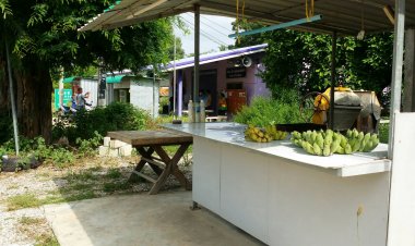 แม่ค้ากล้วยปิ้งโมโห!!เปิดร้านมามีดอีโต้กับค้อนเหล็กหาย