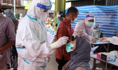 นราธิวาส ระดม อสม.ตรวจโควิดเชิงรุกด้วยระบบATKในชุมชนเสี่ยง