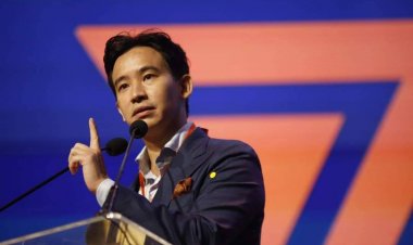 ‘พิธา’ มั่นใจ ‘ก้าวไกล’ กวาดพื้นที่ภาคอีสานได้ วางแผนแก้ปัญหาน้ำท่วม-ภัยแล้ง-เกษตร-หนี้สิน เผย ไม่หวั่นสู้เพื่อไทย ชี้ แข่งกันที่นโยบายปชช.ได้ประโยชน์
