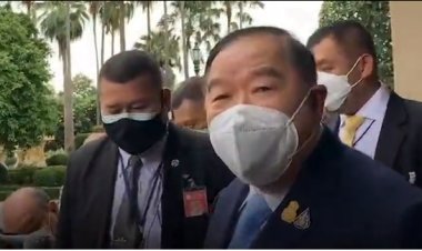 บิ๊กป้อมบอกไม่ได้เป็นคนกลางเชื่อมใจบิ๊กตู่กับธรรมนัส-ปัดไม่ได้คุยกับคุณหญิงพจมาณ