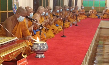พระครูแจ้นำคณะสงฆ์สวดเจริญพระพุทธมนต์ กองพระกฐินวันบางพลีใหญ่กลางเนื่องในวันออกพรรษา(มีคลิป)