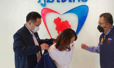 พรพิมล’ ซบภูมิใจไทย หลังถูกขับพ้นเพื่อไทย ลั่นขออยู่บ้านหลังไม่ใหญ่แต่อบอุ่น ด้านสมบัติ รัตโน อดีต ส.ส.อุบลราชธานี ก็สมัครเป็นสมาชิกพรรคด้วย