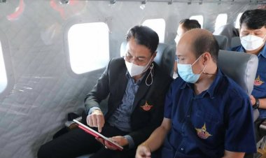 อธิบดีกรมฝนหลวงและการบินเกษตร บินตรวจสถานการณ์เหนือเขื่อนภูมิพล จังหวัดตาก พร้อมติดตามปฏิบัติการฝนหลวงโค้งสุดท้าย ตั้งเป้าเติมน้ำต้นทุนเขื่อนภูมิพล สำหรับรองรับพื้นที่เกษตรในช่วงหน้าแล้งที่จะถึงนี้
