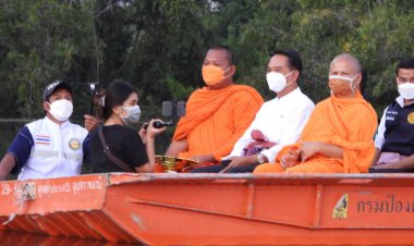 ผู้ว่าฯศรีสะเกษลงพื้นที่สำรวจน้ำท่วมนาข้าวเสียหาย 300 ไร่(มีคลิป)