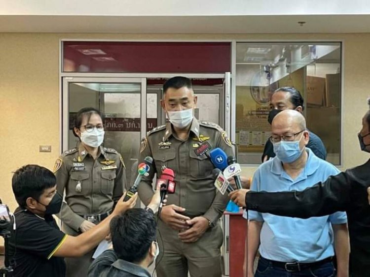 พ่อแม่สุดช้ำ ครูหื่นโรงเรียนเอกชนดัง ทำอนาจารลูกชายวัย 11 ขวบ คาห้องน้ำมานานกว่า 3 ปี อัฉริยะพาแจ้งตร. แฉ มีดช.ถูกอนาจารไม่ต่ำกว่า 5 ราย