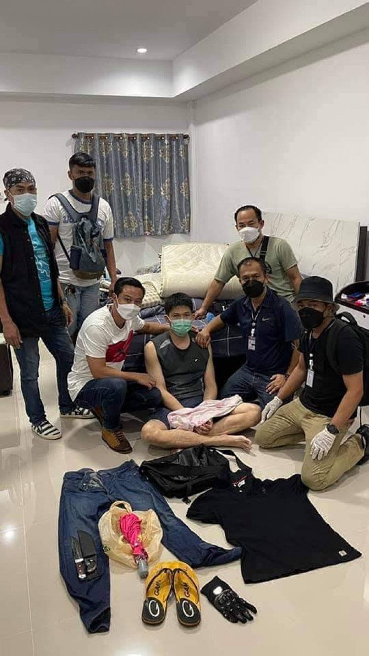 ลากคอ!! ลูกทรพี รัวแทงพ่อบังเกิดเกล้า ดับคาประตูบ้าน อ้างป้องกันตัว