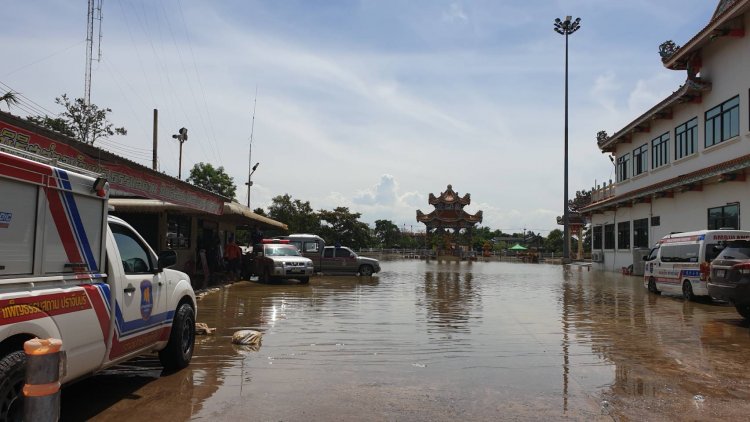 น้ำท่วมลุกลามเข้าย่านเศรษฐกิจ ตลาดเทศบาลกบินทร์-เมืองปราจีนบุรี