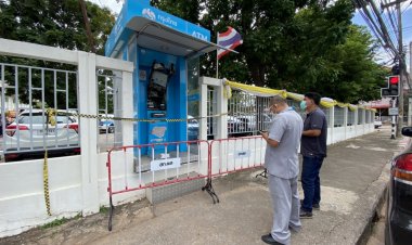 ตำรวจขอนแก่นเร่งล่าคนร้ายทุบตู้เอทีเอ็มแบงก์กรุงไทยพังยับ (มีคลิป)
