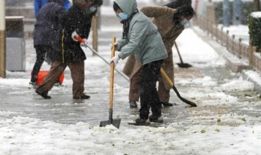 ภาคเหนือของจีนเผชิญคลื่นความเย็นรุนแรง-เหอซีหิมะตกหนัก