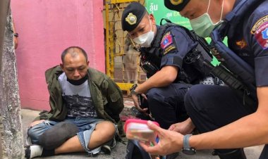 รวบทันควัน! พ่อค้าขายลูกชิ้น เสพกัญชา ก่อนควงปืนบุกชิงทอง อ้างหาเงินเลี้ยงดูครอบครัว