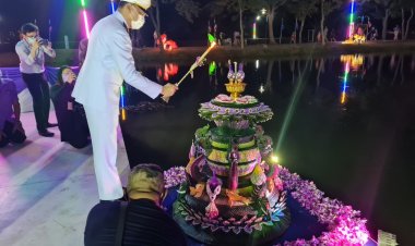 แสง สี เสียง สุดยิ่งใหญ่ คนโคราชลอยกระทงพระประทีปพระราชทาน (ชมคลิป)