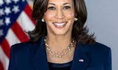 นางกมลา แฮริส รองปธน.สหรัฐ สตรีคนแรกในประวัติศาสตร์การเมืองสหรัฐ ที่ครองอำนาจสูงสุดชั่วคราวแทนไบเดน