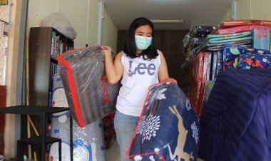 ขอนแก่นหนาวแล้ว!แห่เลือกซื้อเครื่องนุ่งห่มกันหนาวแม่ค้าพ่อค้ารับอานิสงส์(มีคลิป)