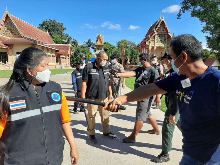 ผกก.สภ.เมืองศรีสะเกษลุยยาเสพติด แบบครบวงจรตามยุทธศาสตร์ชาติ(มีคลิป)