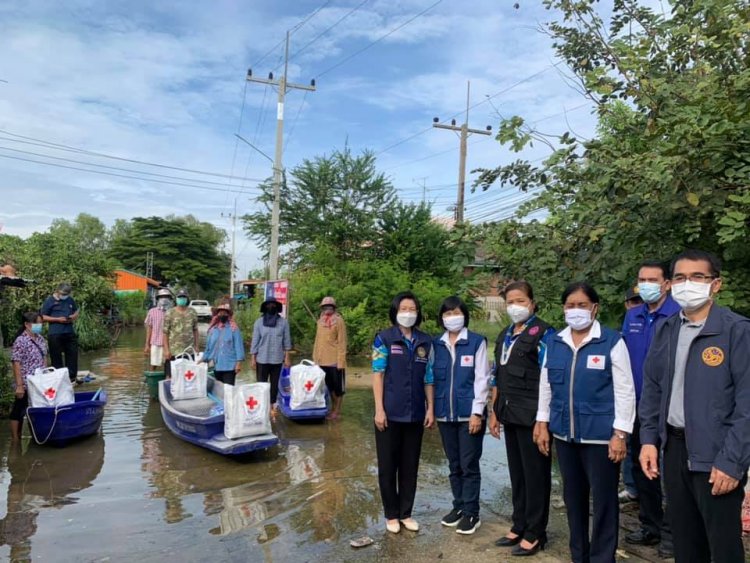 อยุธยาเร่งช่วยเหลือชาวบ้านพื้นที่เกมลิงทุ่งเจ้าเจ็ดถูกน้ำท่วมสูงนาน