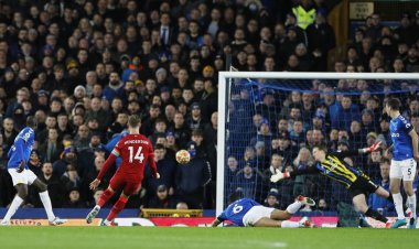 "หงส์แดง"ไล่จิก"ทอฟฟี"-"เชลซี-เรือใบ" ไม่พลาดคว้า 3 แต้ม