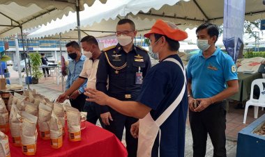 ชุมนุมนายเรืออากาศรุ่นที่ 36 ช่วยชาวนาซื้อข้าว 2,000 กิโลกรัม