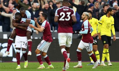 ทีมไล่ตามลูบปาก!เชลซีสะดุดพ่ายเวสต์แฮม 2-3