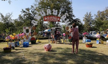 บัวใหญ่เปิดตลาดเดินเกาะกลางบึงกระตุ้นเศรษฐกิจชุมชน