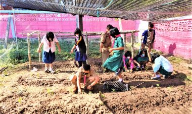 ทหารพันธุ์ดีน่านรุกเข้ารั้วโรงเรียนขนาดเล็กสร้างแหล่งอาหารปลอดภัย