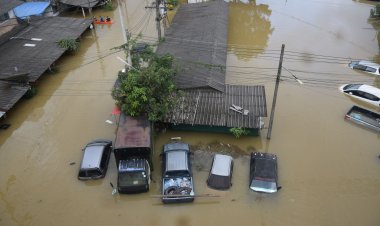 น้ำป่าพ่นพิษพนังกั้นน้ำพังทำน้ำท่วมแล้ว 4ตำบลเมืองโก-ลก