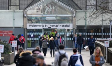 อังกฤษระส่ำ!ติดเชื้อโควิดกว่าแสนคน-เซ่นโอมิครอนแล้ว18ศพ