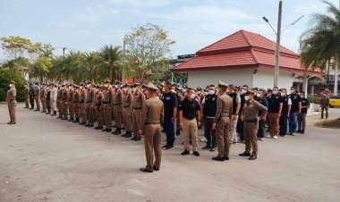 แม่สอด1ปล่อยแถวระดมกวาดล้างอาชญากรรมรับปีใหม่