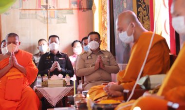 สุดเข้มขลัง! เกจิดังแห่งยุคนั่งปรกอธิษฐานจิต เหรียญหลวงพ่อพัฒน์