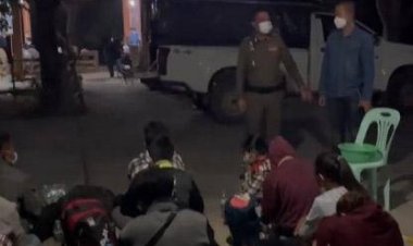 แม่สอดสกัดจับกุม12แรงงานต่างด้าวพร้อม2คนไทยนำพา