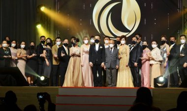 CCI เติบโตสวนกระแส จัดพิธีประดับเข็มนักธุรกิจและฉลองปีใหม่