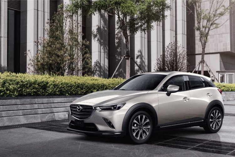 มาสด้าส่ง NEW MAZDA CX-3 สีใหม่ “แพลตทินั่ม ควอตซ์”เจาะตลาดปลายปี