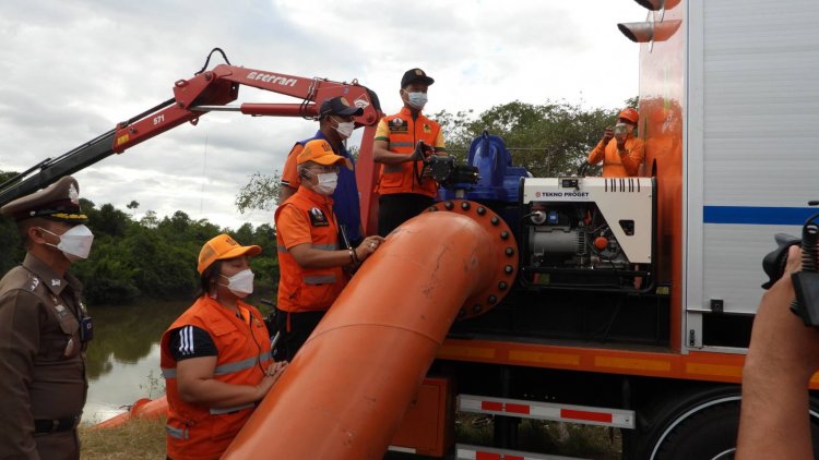 ศรีสะเกษเปิดโครงการสูบส่งน้ำ ส่งสุขคลายทุกข์คลายแล้ง (มีคลิป)