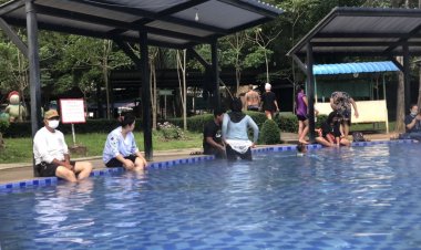 หยุดยาว!นทท.แห่แช่ออนเซ็นบ่อน้ำร้อนเบตงคึกคัก