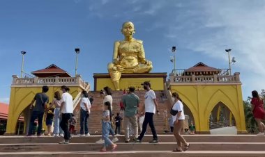 ศก.วังน้ำเขียวคึกคักเงินสะพัดกว่า30ล้านรับปีใหม่(มีคลิป)