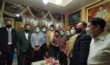 "ประเสริฐ"อดีตส.ส.พรรคเพื่อไทย เข้าอวยพรปีใหม่ "บิ๊กจิ๋ว"