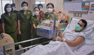มทภ.4-ส.แม่บ้านทหารบกรุดเยี่ยมทหารบาดเจ็บเหยื่อไฟใต้