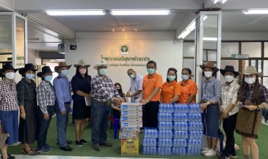 นายก อบต.นาฝายคนใหม่สนับสนุนน้ำดื่ม รพ.สต.ฉีดวัคซีนชาวบ้าน(มีคลิป)