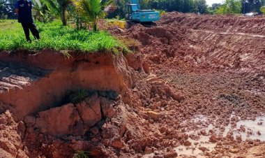 กำนันตำบลสำโรงลุยขุดบ่อน้ำขนาดเล็ก 1,260 ลูกบาศก์เมตร