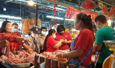 วันจ่ายตรุษจีน!ปราจีนบุรีคึกคักส่วนใหญ่ลดปริมาณซื้อของเซ่นไหว้ (มีคลิป)
