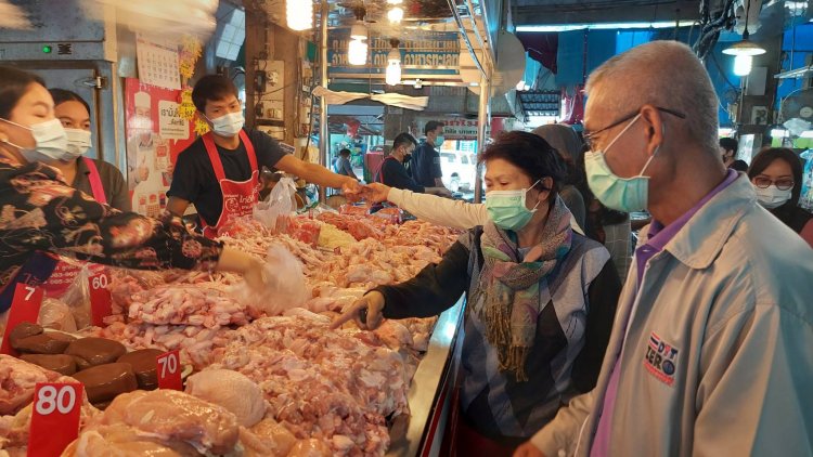 อำนาจเจริญเปิดจุดจำหน่ายโครงการหมูพาณิชย์ราคาถูก(ชมคลิป)