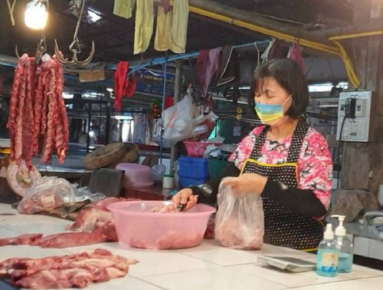 พาณิชย์ปราจีนฯปูพรมขายหมูถูกลดค่าใช้จ่ายครัวเรือน