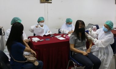 หมอขอนแก่นบุกรง.ฉีดวัคซีนป้องโควิดต่อเนื่อง (มีคลิป)