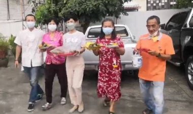 หนุ่มสาวไทยเชื้อสายจีนแห่ไหว้ตรุษจีนปีเสือที่ศรีสะเกษ