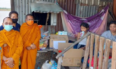 คณะสงฆ์วัดขนอนเหนือ-คณะศิษย์หลวงพ่อพรหมช่วยครอบครัวชีวิตรันทดที่วังน้อย