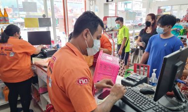 ชาวโคราชแห่ใช้สิทธิ์คนละครึ่งเฟส 4 คึกคัก (ชมคลิป)