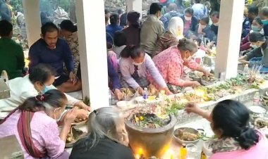 ชาวเผากูยศรีสะเกษ ประกอบพิธีไหว้ศาลปู่ตา สืบสานประเพณีท้องถิ่น(ชมคลิป)